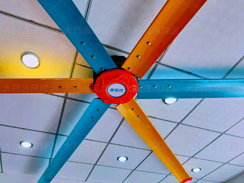 梅雨季節(jié)，工業(yè)大風扇助力工業(yè)防潮除濕