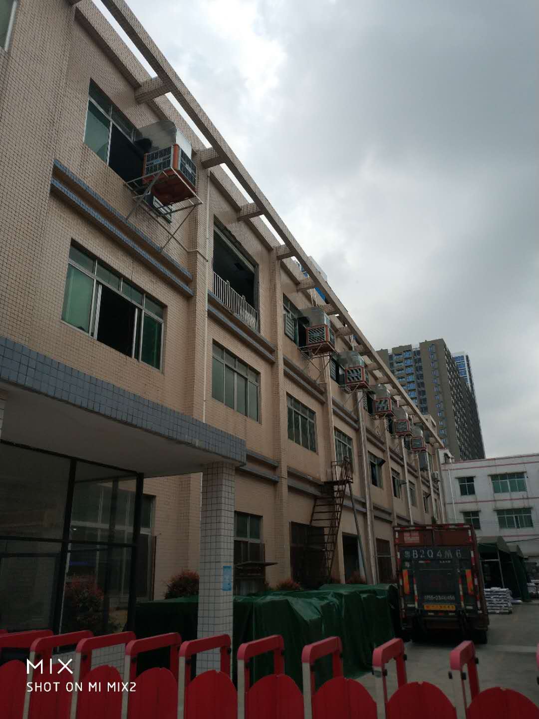 如何給高溫車間通風降溫？