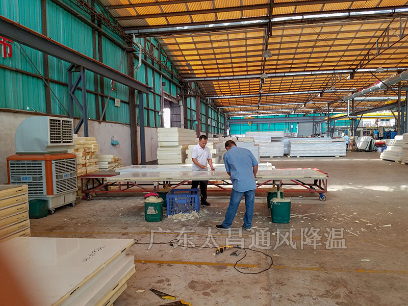 移動式環(huán)?？照{(diào)在工業(yè)廠房的應用