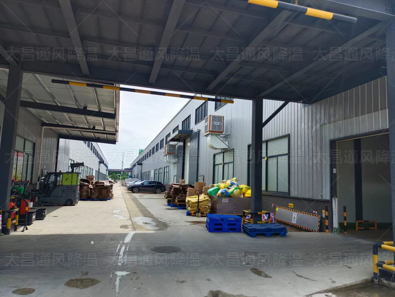 進入夏季車間很熱怎么降溫？用什么通風(fēng)降溫設(shè)備好