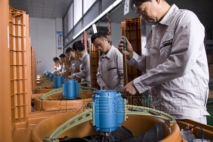 環(huán)?？照{(diào)生產(chǎn)線