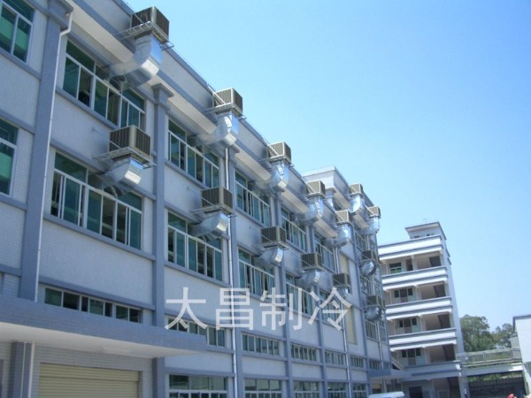 高大型廠(chǎng)房車(chē)間為什么更適合安裝潤(rùn)東方環(huán)?？照{(diào)？